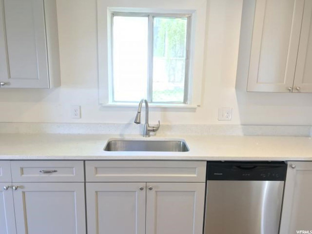 123 W 2500 S, Bountiful, UT 84010 — photo 10