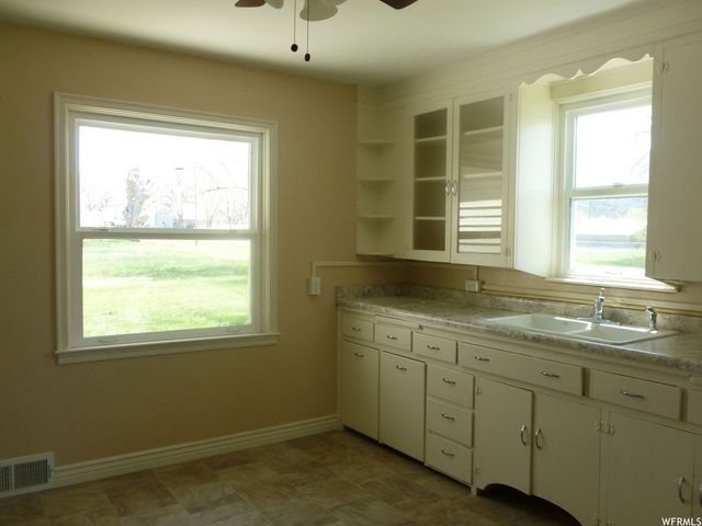213 E 100 S, Levan, UT 84639 — photo 12