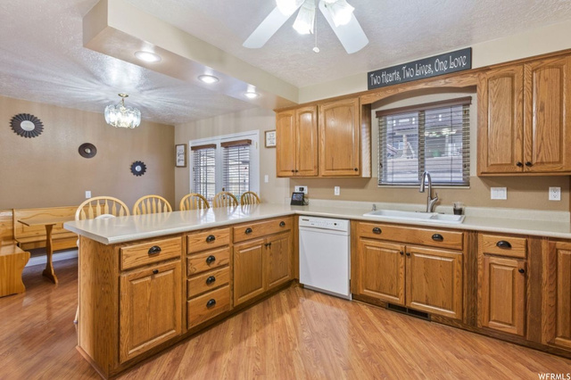 380 Crestview Dr, Price, UT 84501 — photo 9