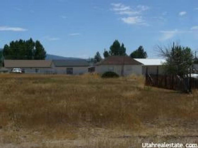 627 S 300 E, Mt Pleasant, UT 84647 — photo 4