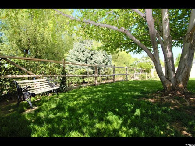 851 E Creekside Dr, Layton, UT 84041 — photo 7