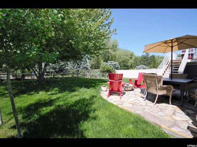 851 E Creekside Dr, Layton, UT 84041 — photo 2