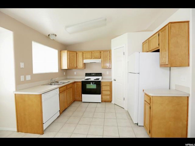2122 N 2090 W, Clinton, UT 84015 — photo 5