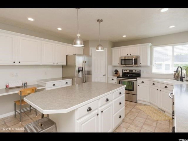 2591 Remuda Dr, Farr West, UT 84404 — photo 10