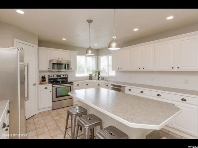 2591 Remuda Dr, Farr West, UT 84404 — photo 9