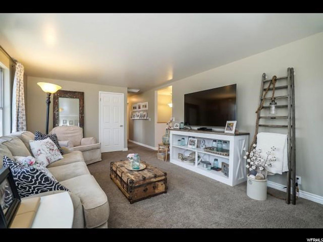 120 E Emerald St N, Layton, UT 84041 — photo 3