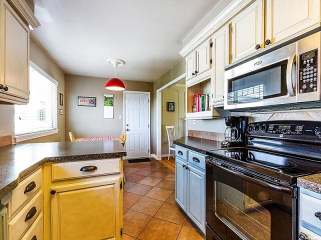 817 N 1000 E, Bountiful, UT 84010 — photo 7