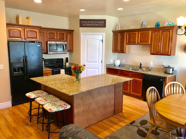 697 N 180 E, Smithfield, UT 84335 — photo 3