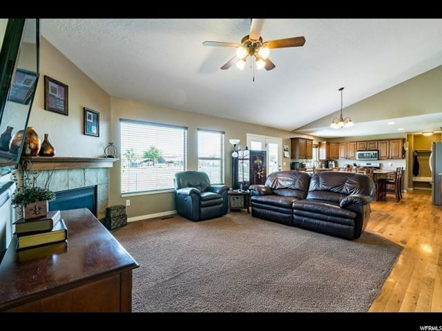 658 W Wasatch Way, Syracuse, UT 84075 — photo 5