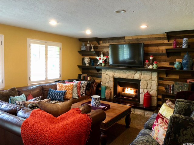 574 S 200 E, Farmington, UT 84025 — photo 3