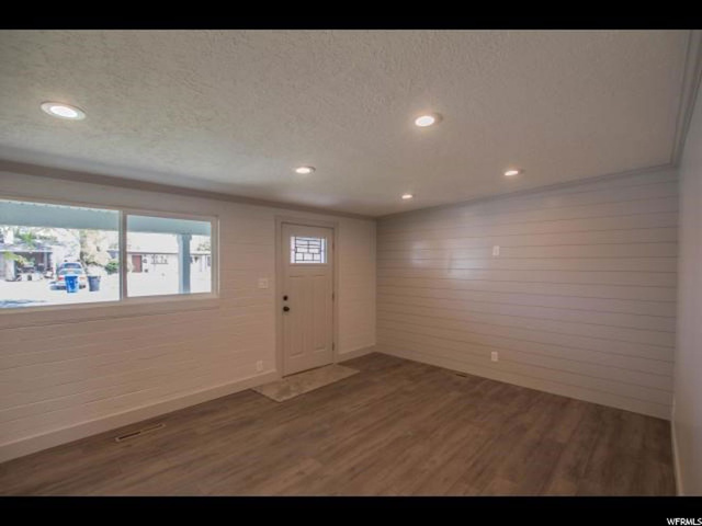 756 E Carnation Dr, Sandy, UT 84094 — photo 6