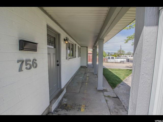 756 E Carnation Dr, Sandy, UT 84094 — photo 4