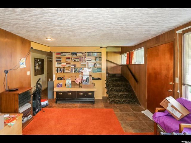 111 E Oakridge Dr, Bountiful, UT 84010 — photo 12
