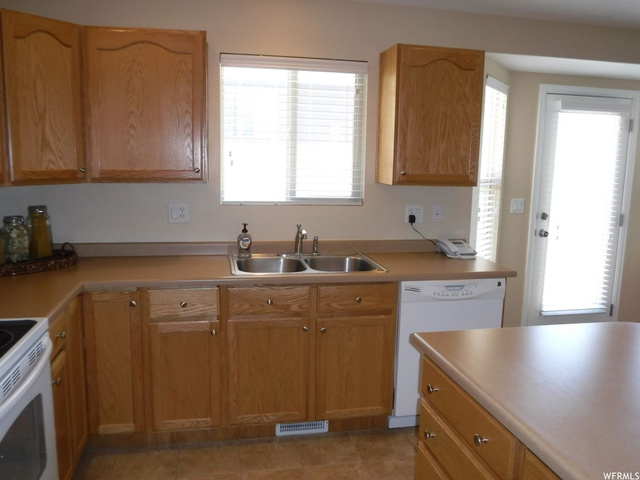 2195 S 450 E, Heber City, UT 84032 — photo 12