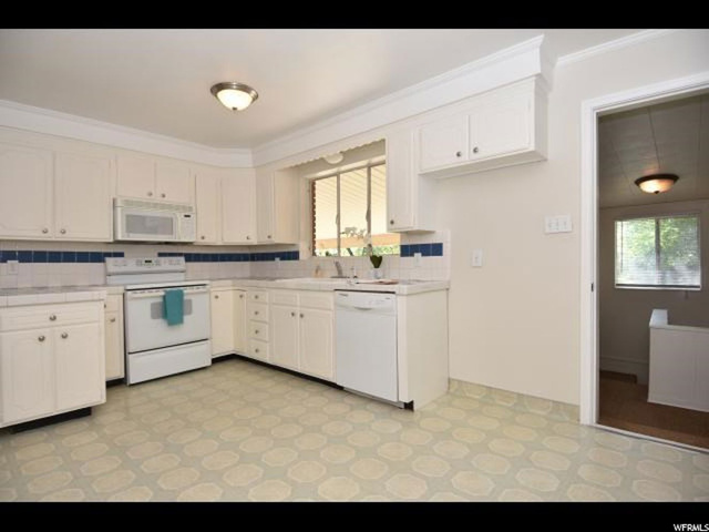 2392 S 200 W, Bountiful, UT 84010 — photo 10