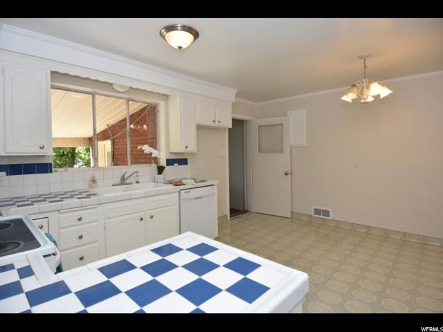 2392 S 200 W, Bountiful, UT 84010 — photo 12