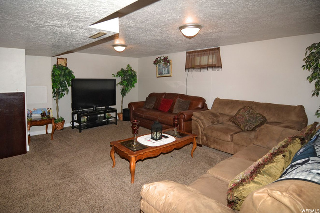 4724 S 2025 W, Roy, UT 84067 — photo 6