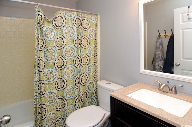 747 E 425 S, Layton, UT 84041 — photo 10