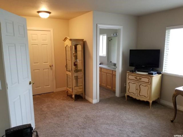 654 E Clearwater Dr, Layton, UT 84041 — photo 10