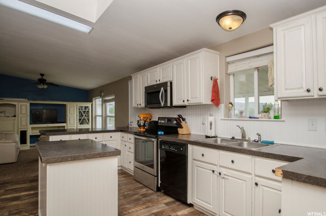 5294 W 4600 S, Hooper, UT 84315 — photo 5