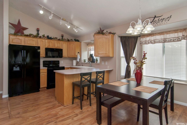 5537 S 4100 W, Roy, UT 84067 — photo 2
