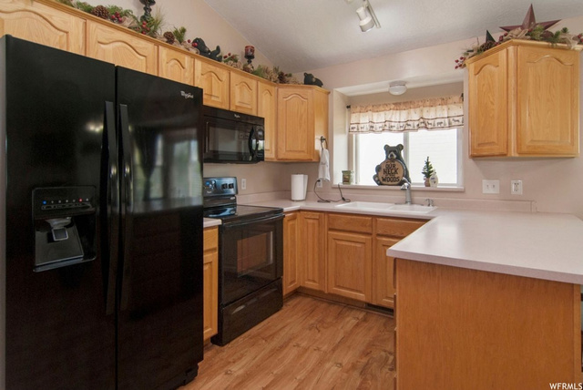 5537 S 4100 W, Roy, UT 84067 — photo 8
