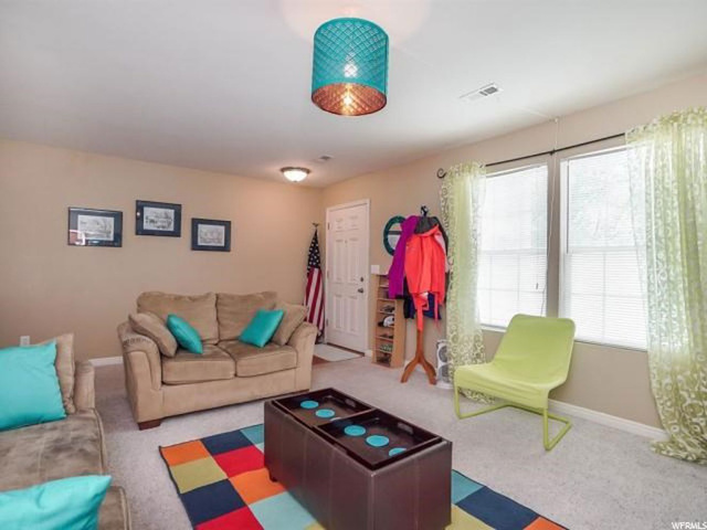 2033 N 2225 W, Clinton, UT 84015 — photo 5