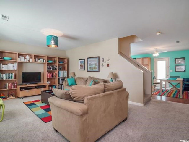 2033 N 2225 W, Clinton, UT 84015 — photo 3