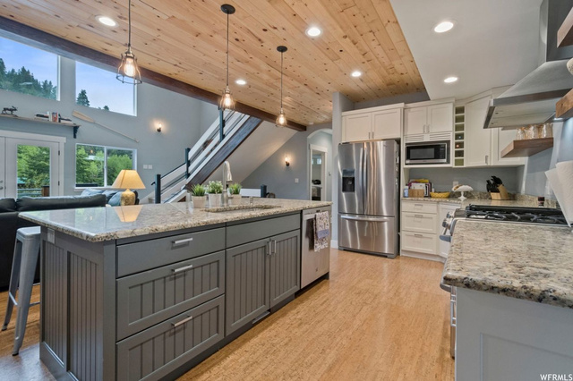 705 Parkview Dr, Park City, UT 84098 — photo 2