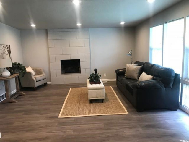911 E Carnation Dr, Sandy, UT 84094 — photo 8