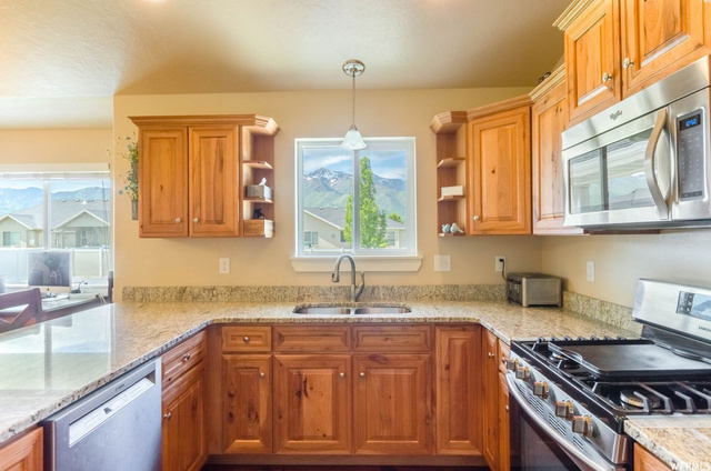 587 N 850 E, Wellsville, UT 84339 — photo 11