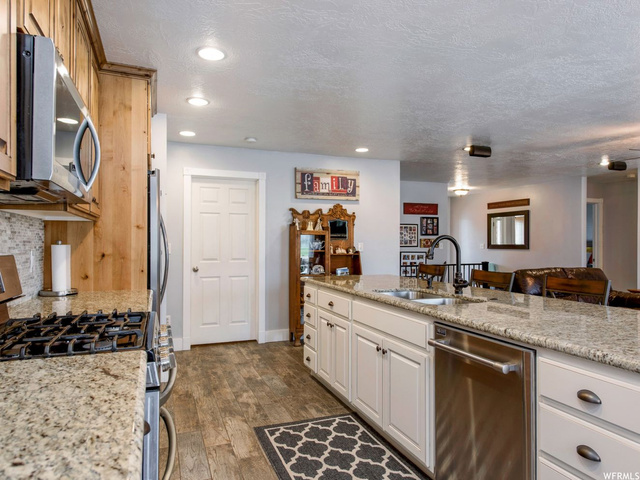 286 N 525 E, Levan, UT 84639 — photo 3