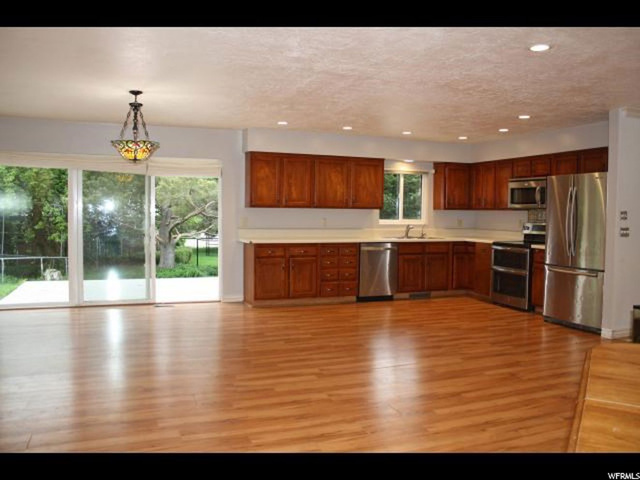1398 E Choke Cherry Dr S, Bountiful, UT 84010 — photo 7