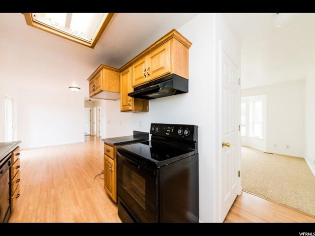 1041 E 30 S, Hyrum, UT 84319 — photo 4