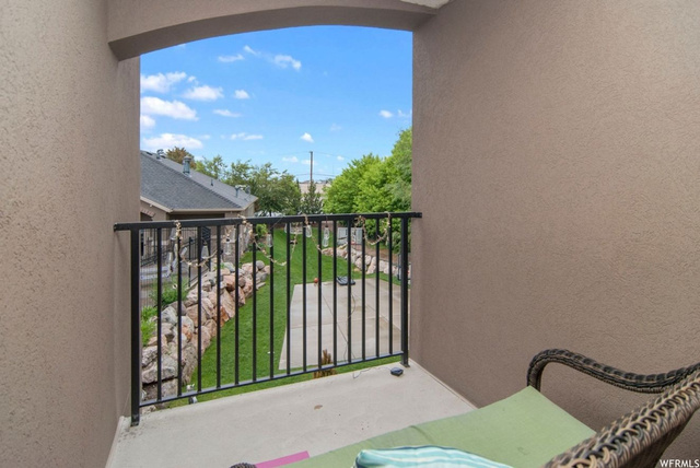 877 S Main St, Layton, UT 84041 — photo 5