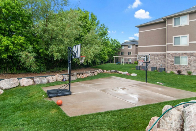 877 S Main St, Layton, UT 84041 — photo 7