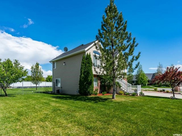 2396 N 2275 W, Clinton, UT 84015 — photo 3