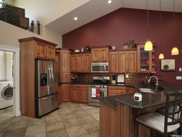 592 N 230 E, Smithfield, UT 84335 — photo 4