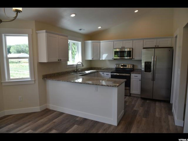 371 W 100 S, Hyrum, UT 84319 — photo 8