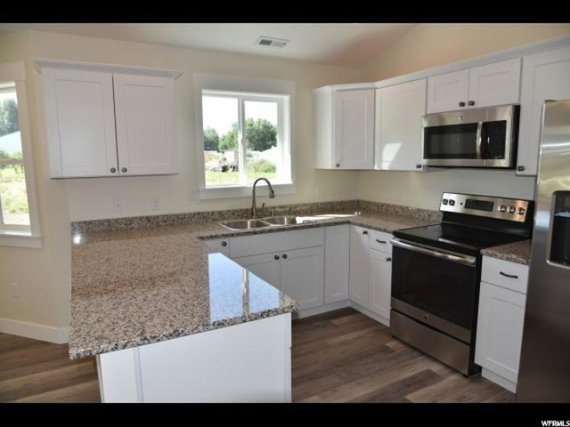 371 W 100 S, Hyrum, UT 84319 — photo 6