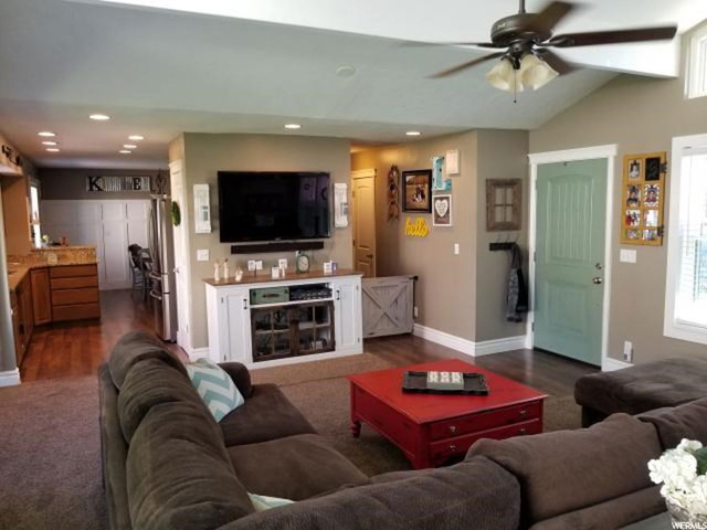 590 N 320 E, Kaysville, UT 84037 — photo 4