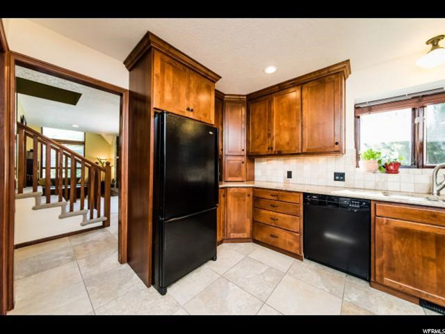 67 N Cherry Dr, Providence, UT 84332 — photo 5