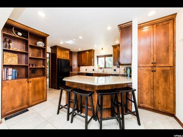 67 N Cherry Dr, Providence, UT 84332 — photo 2