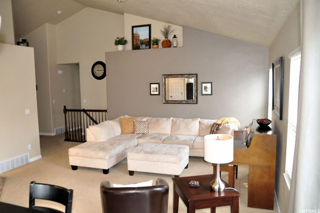 947 E Sam Cir, Clearfield, UT 84015 — photo 4
