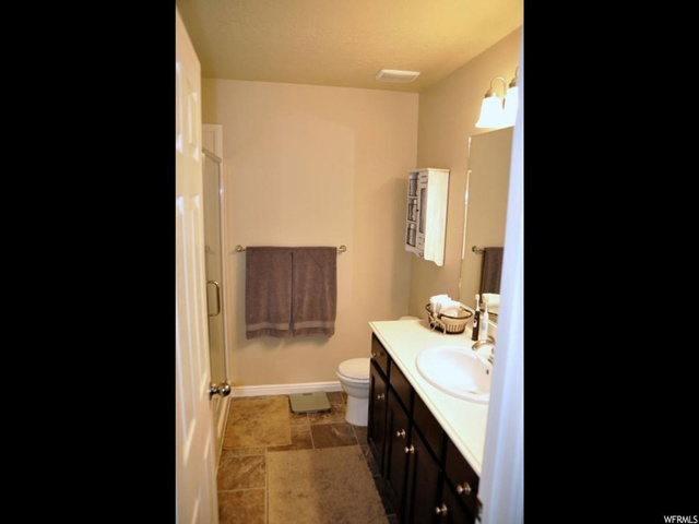 947 E Sam Cir, Clearfield, UT 84015 — photo 6