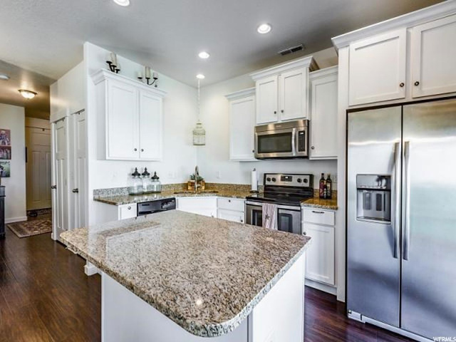 258 W 710 N, Centerville, UT 84014 — photo 9