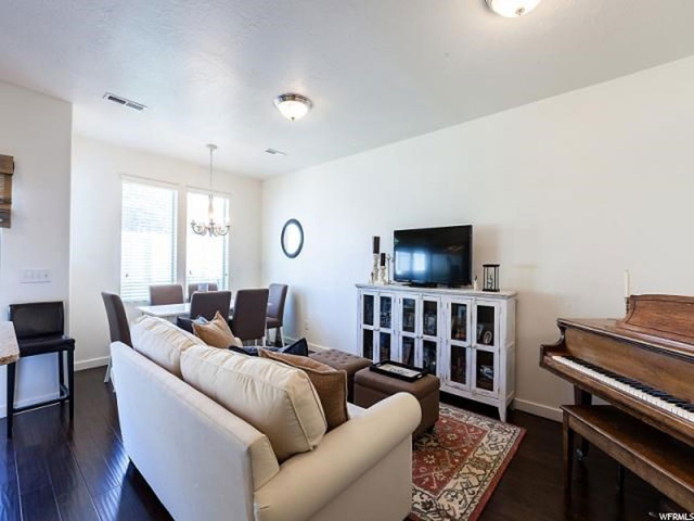 258 W 710 N, Centerville, UT 84014 — photo 3