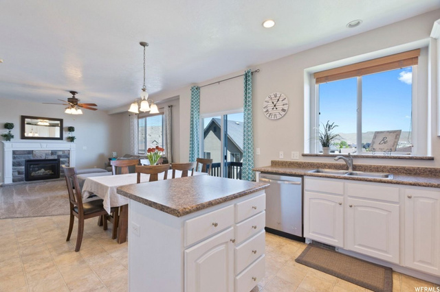 2917 E Lookout Dr, Eagle Mountain, UT 84005 — photo 10