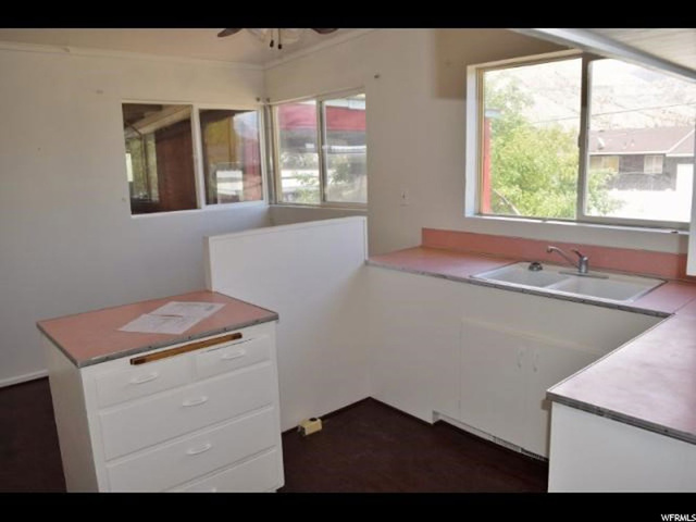 13 S 3rd Ave, Helper, UT 84526 — photo 10