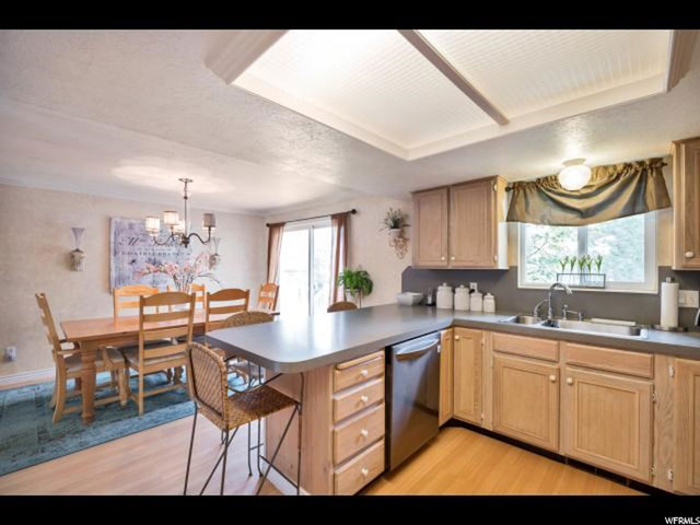 693 W 700 N, Clearfield, UT 84015 — photo 4